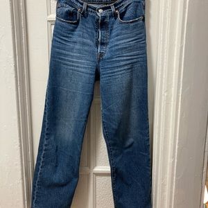 Levi’s Ribcage Ankle Jeans 28x28
